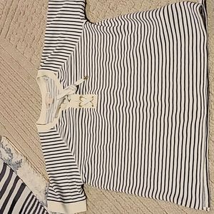 Michael Kors size M top